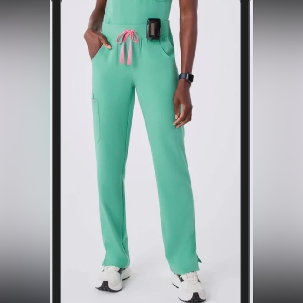 Figs Kade Cargo Scrub Pant in Surgical Green - XS/T